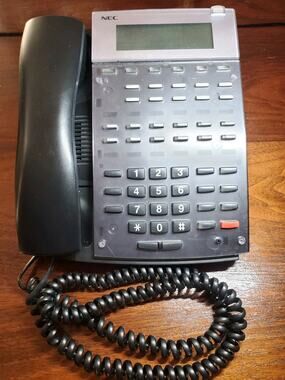 NEC Aspire 22B IP1NA-12TXH TEL Black Office Business Phone 0890043 Display HF